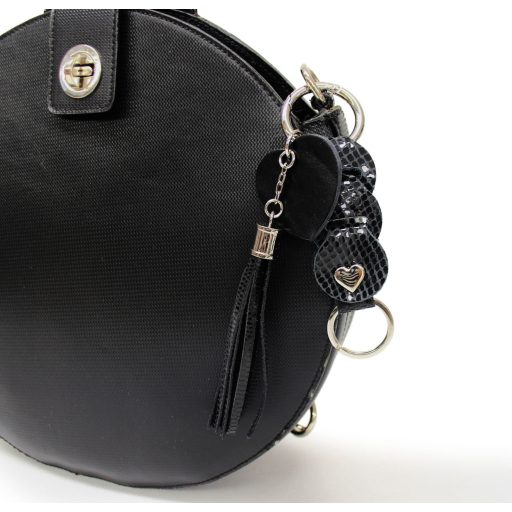 Táskadísz és kulcstartó fekete színű bőrből