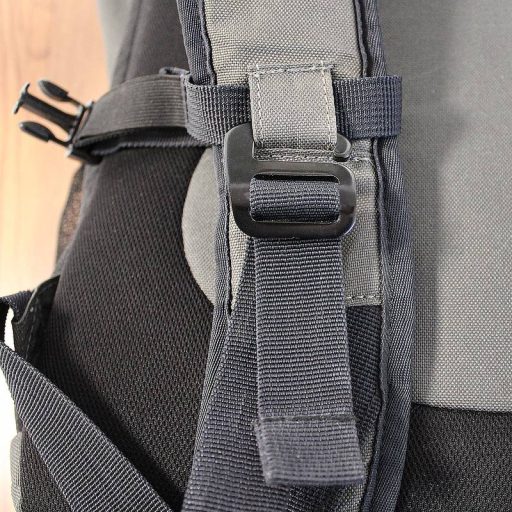 Alumínium G-horog rolltop hátizsákhoz,  25 mm, fekete