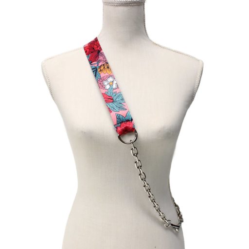 Leopárd mintás, fekete-fehér táskapánt lánccal, nikkel