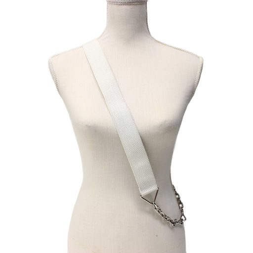 Leopárd mintás, fekete-fehér táskapánt lánccal, nikkel