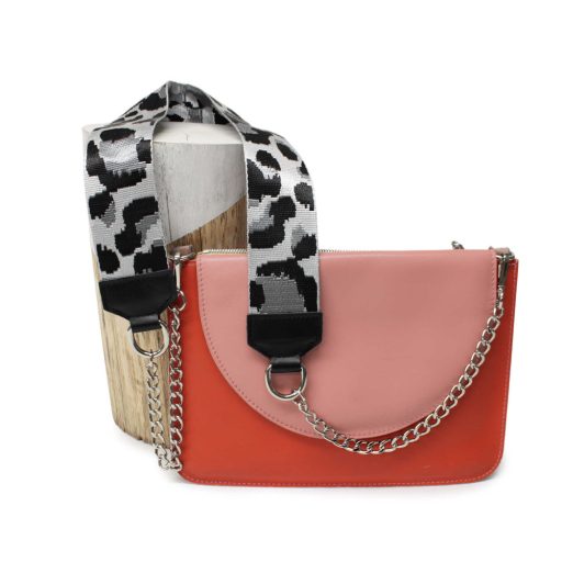 Leopárd mintás, fekete-fehér táskapánt lánccal, nikkel