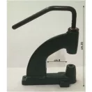 Asztali beütő szerszám